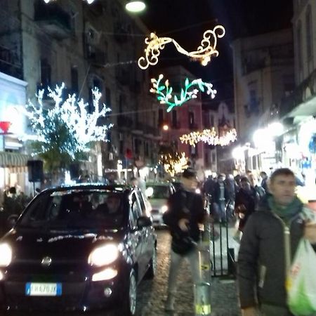 Alexander Hostel Napoli Bagian luar foto