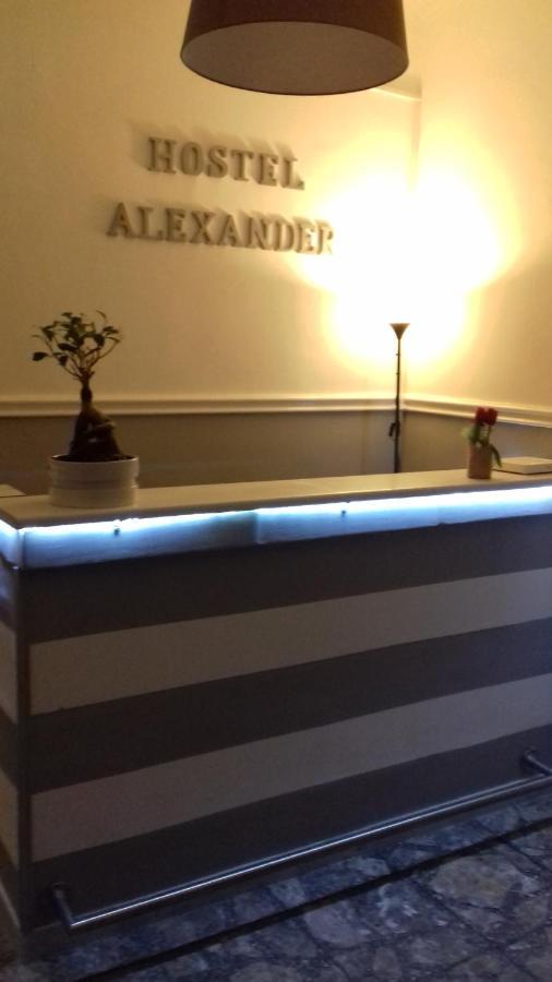 Alexander Hostel Napoli Bagian luar foto
